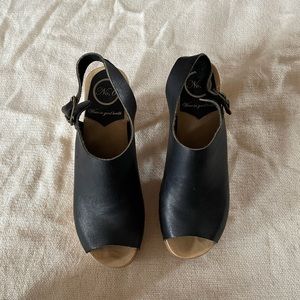 NFS No. 6 Black Heeled Clogs! Size 39